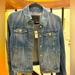 Banana republic size small denim jacket brand new